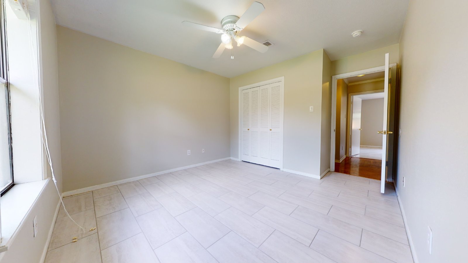 1003 Val Verde property image