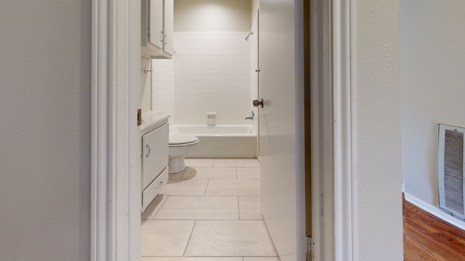 1003 Val Verde property image