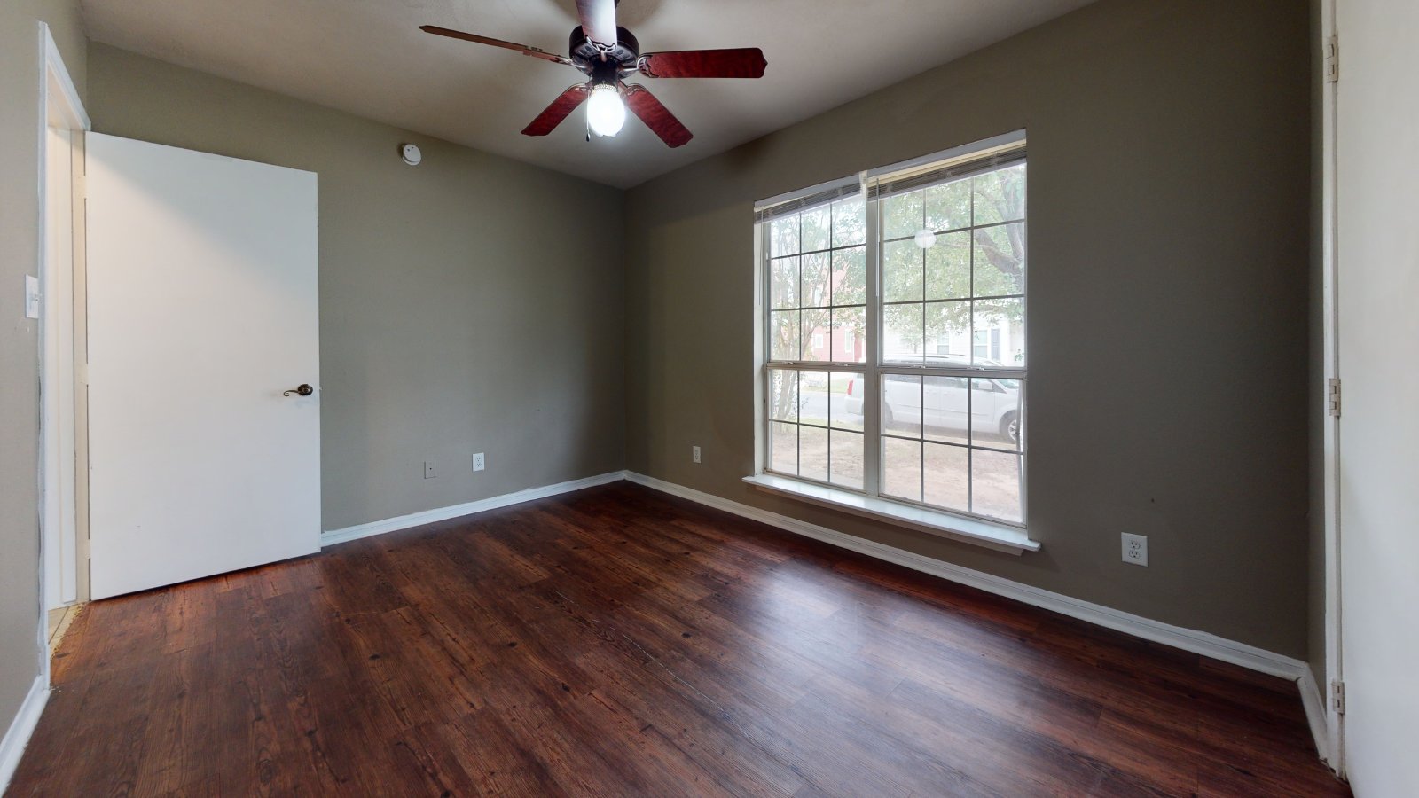 1143 Oney Hervey property image