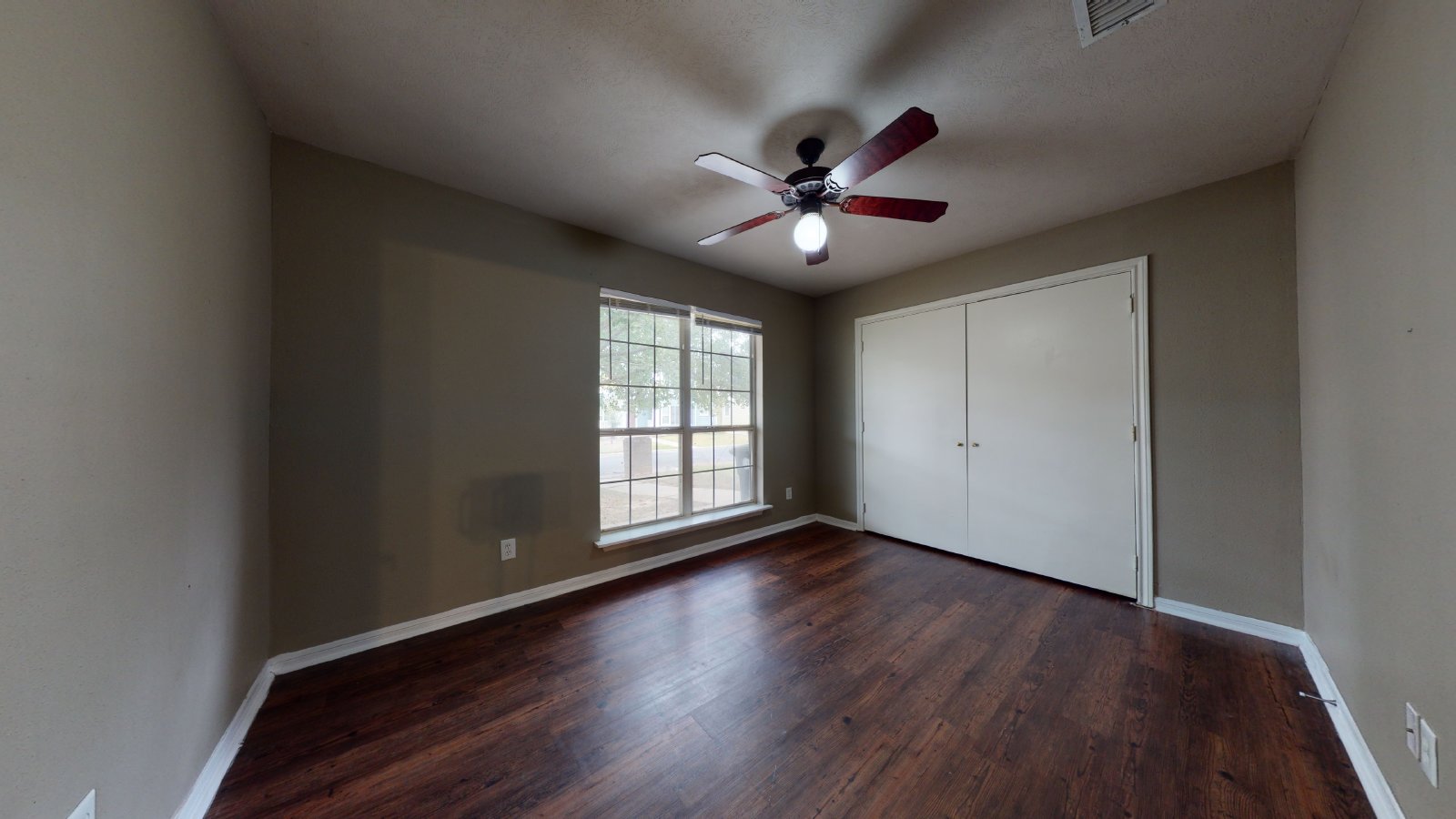 1143 Oney Hervey property image