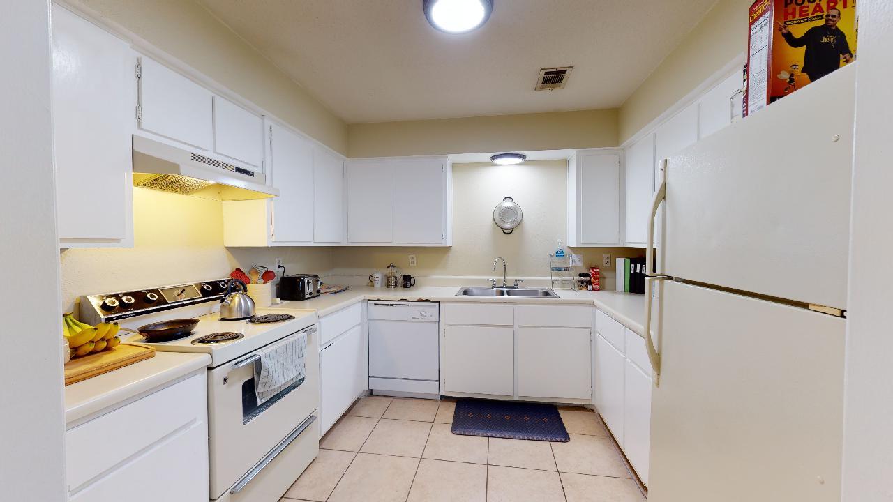 Unit B property image