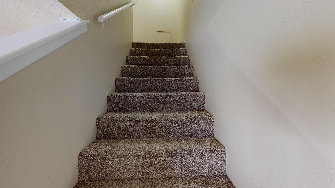 Unit B property image