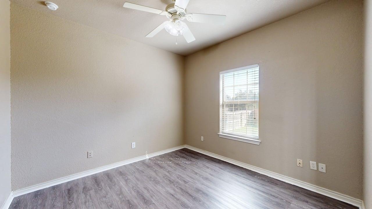 111 Kleine property image