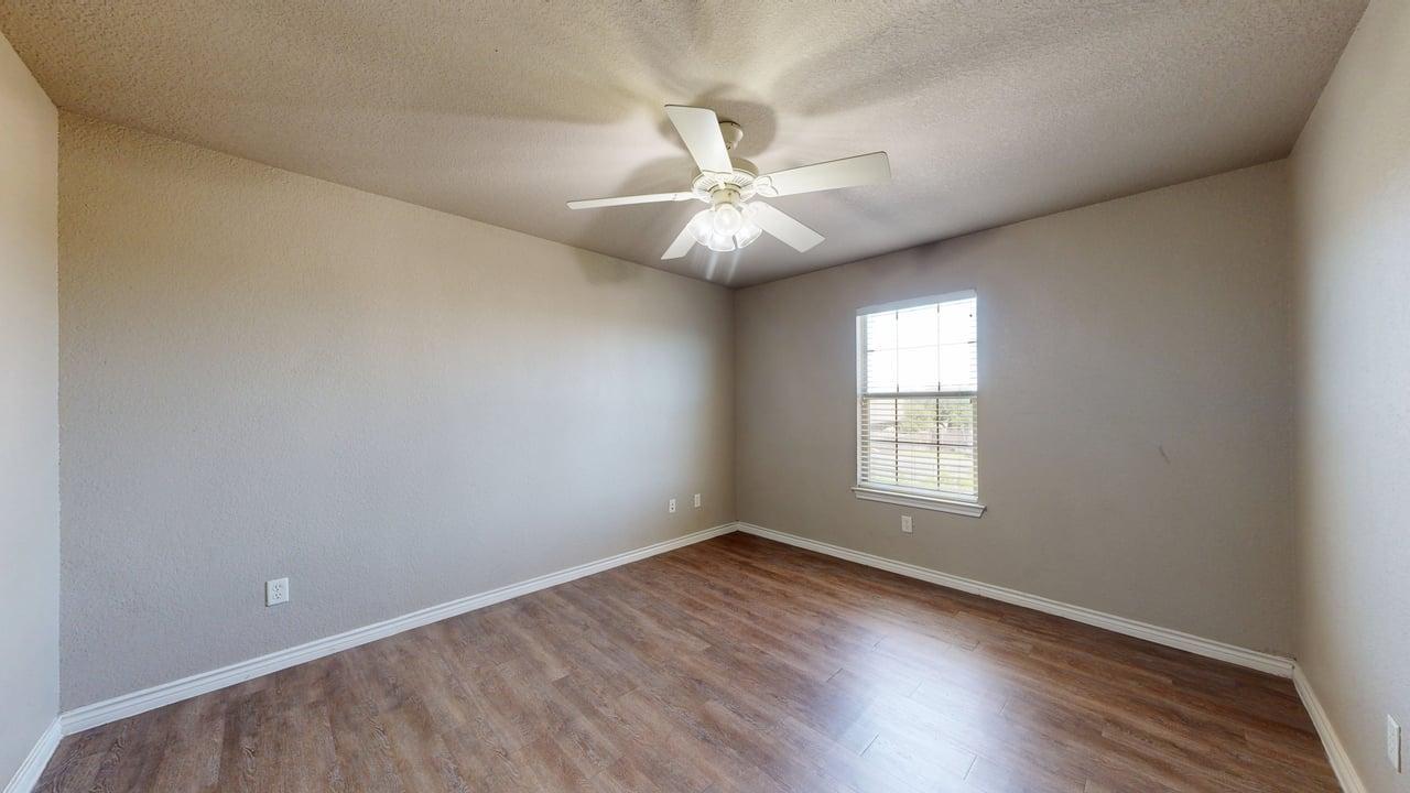 111 Kleine property image