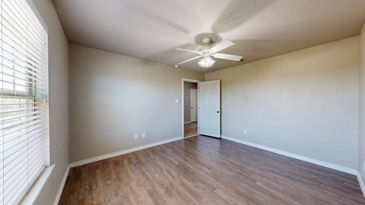 111 Kleine property image