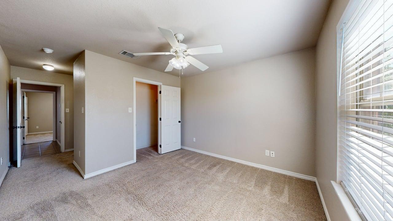 111 Kleine property image