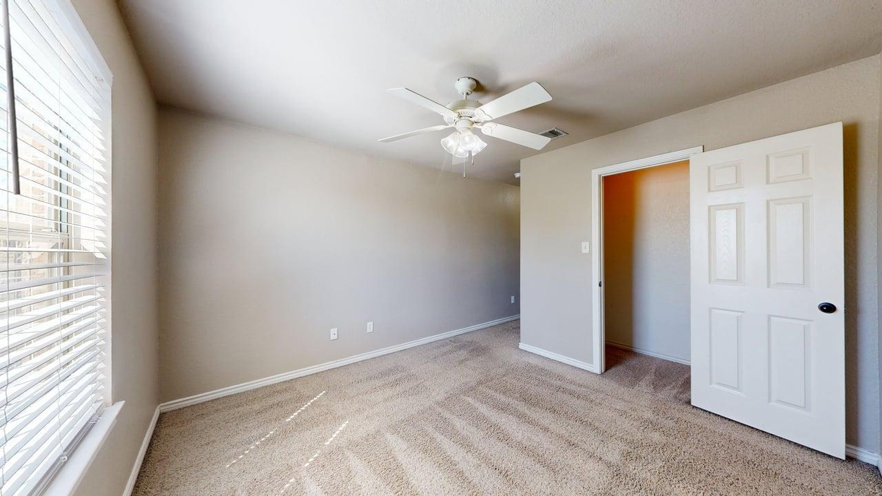 111 Kleine property image