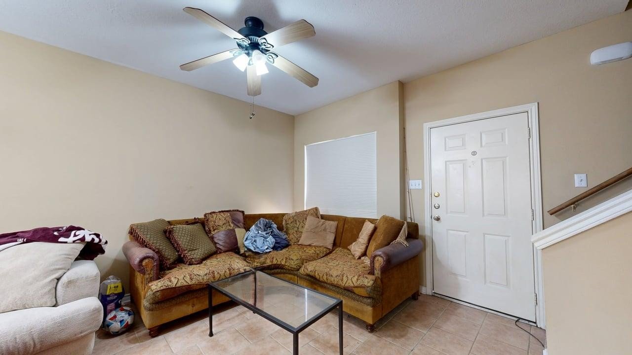 Unit B property image