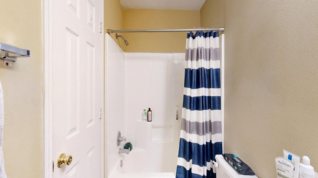 Unit B property image