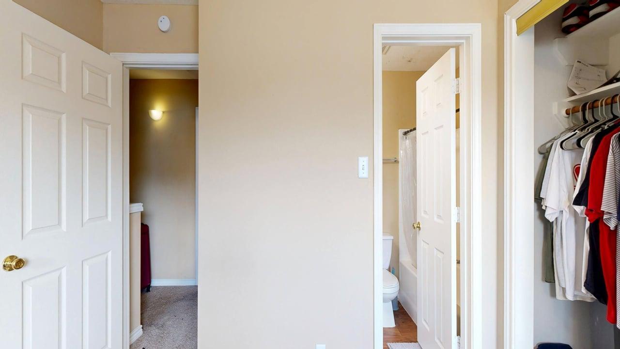 Unit B property image