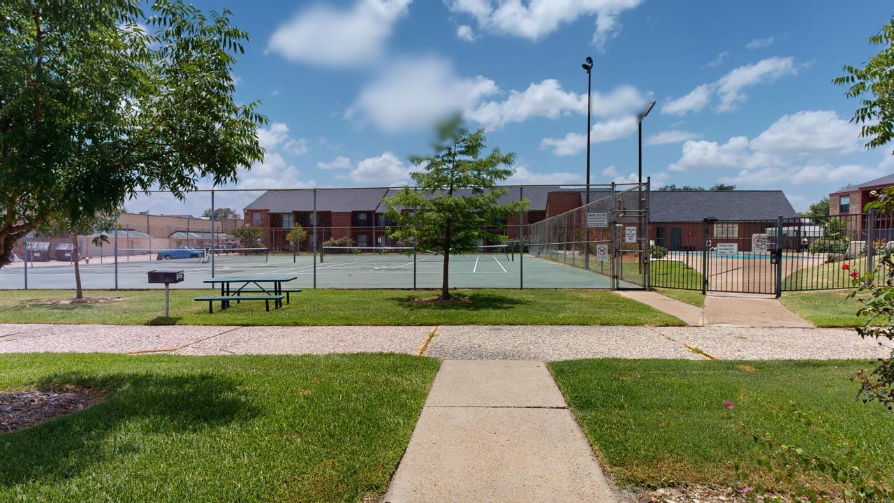 904 University Oaks Blvd #020 property image