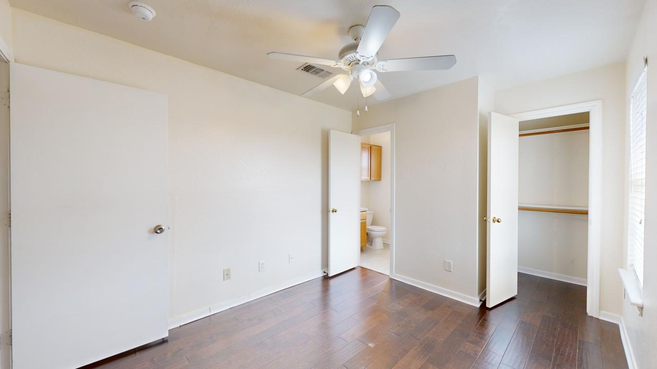 915 Bougainvillea Street property image