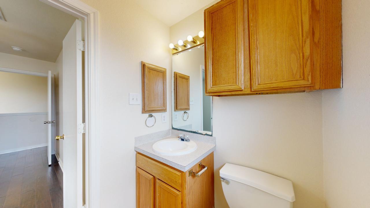 915 Bougainvillea Street property image