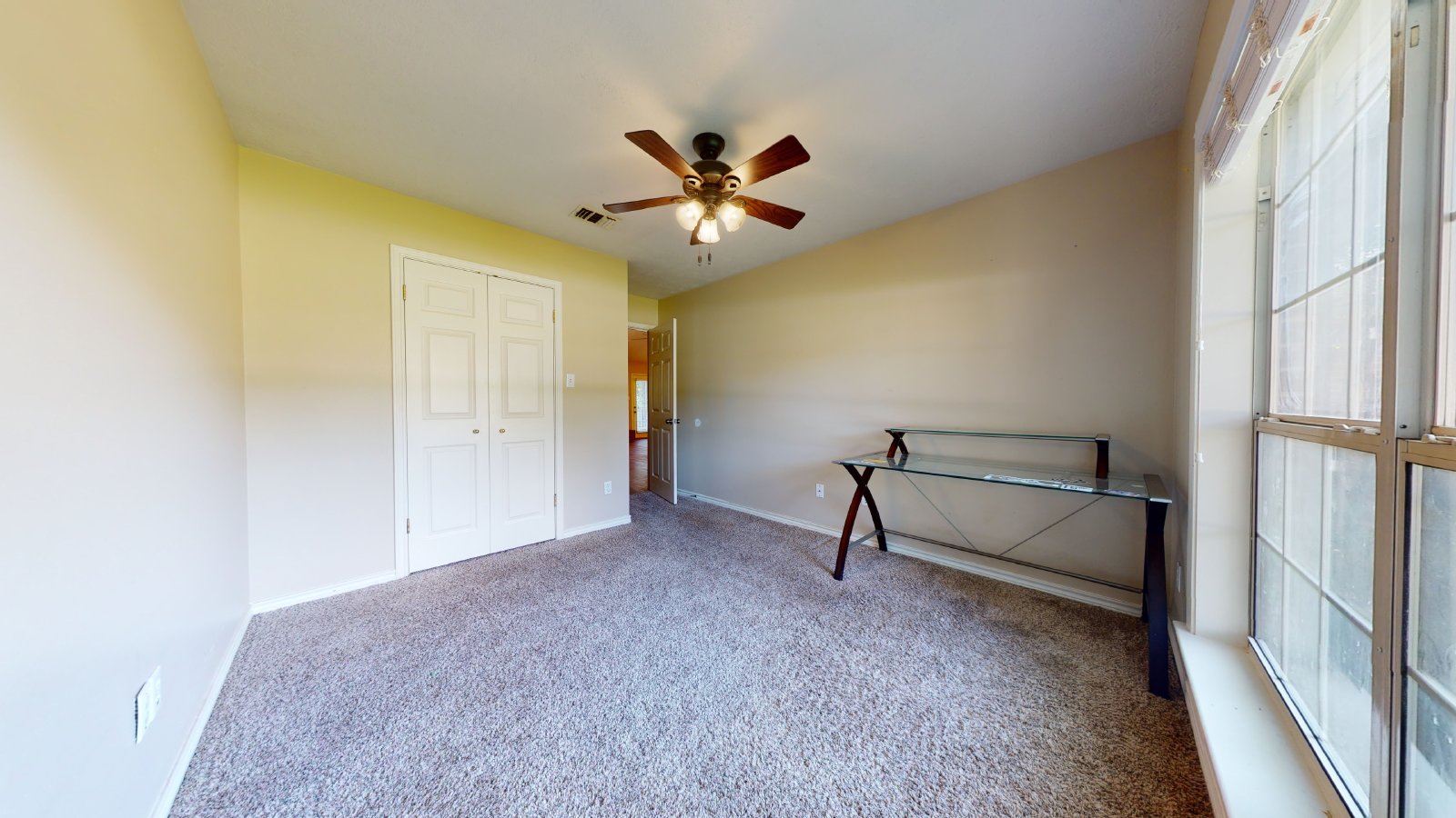 1215 Glade property image