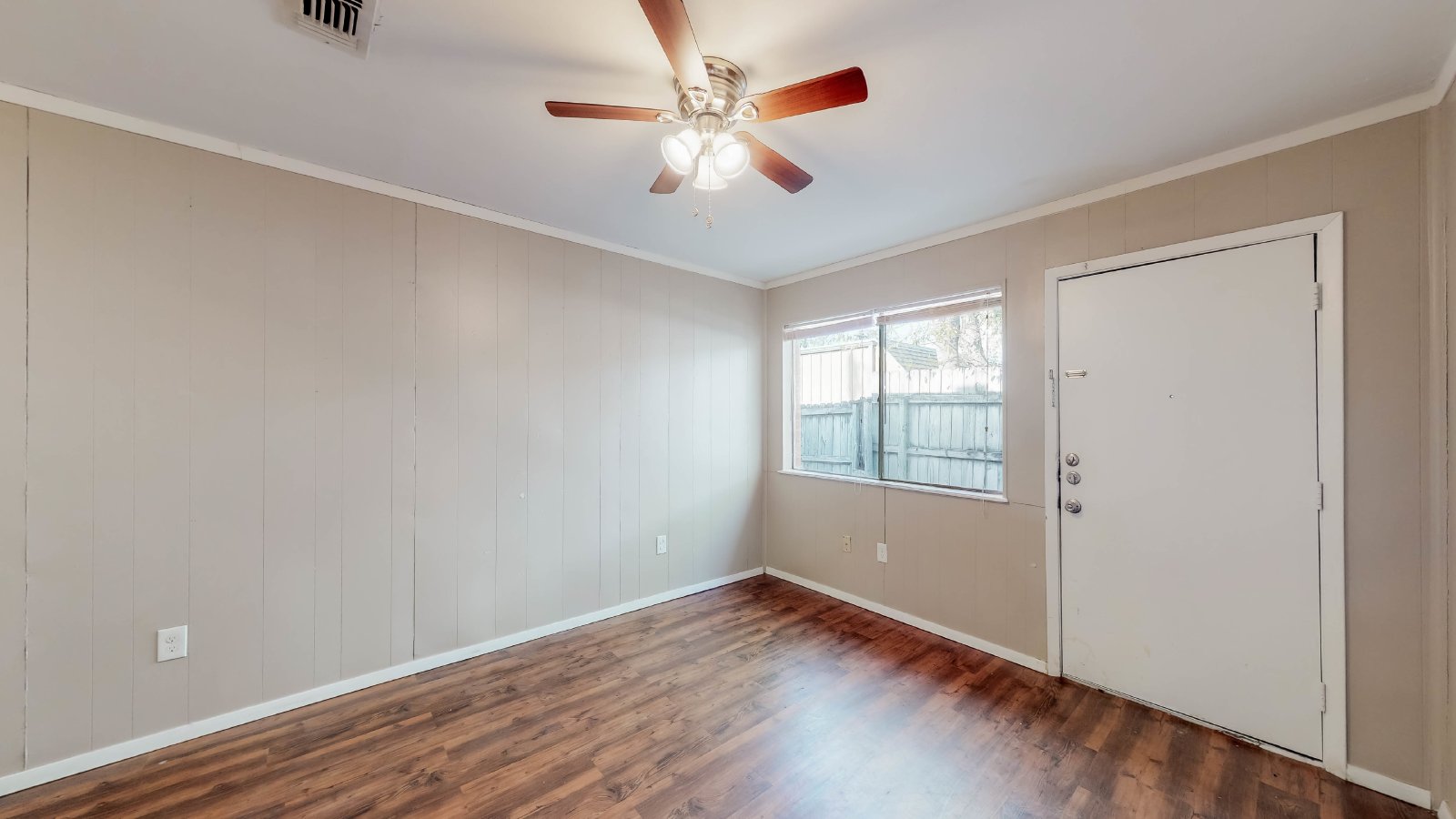 204 Lynn-A property image