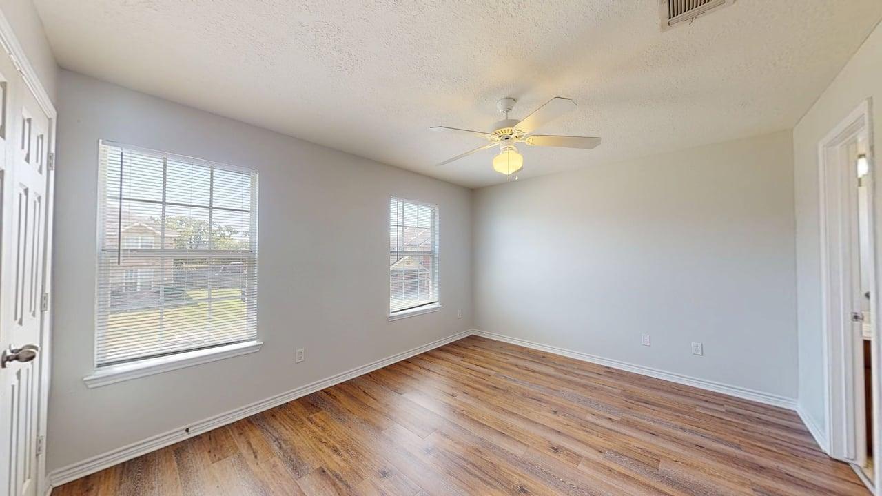 4131 McFarland property image