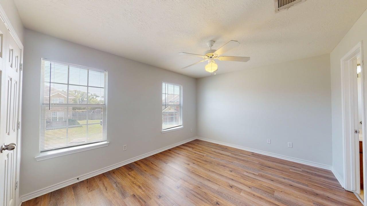 4131 McFarland property image