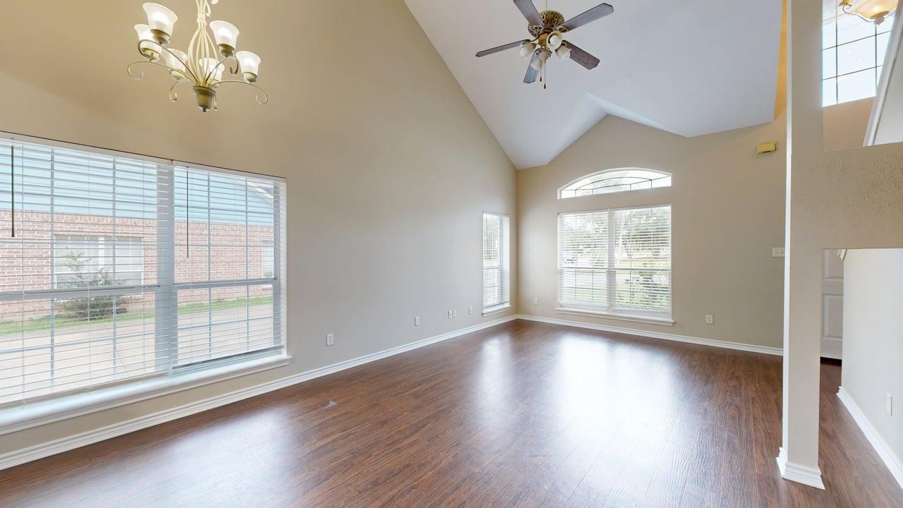 1621 Park Place property image