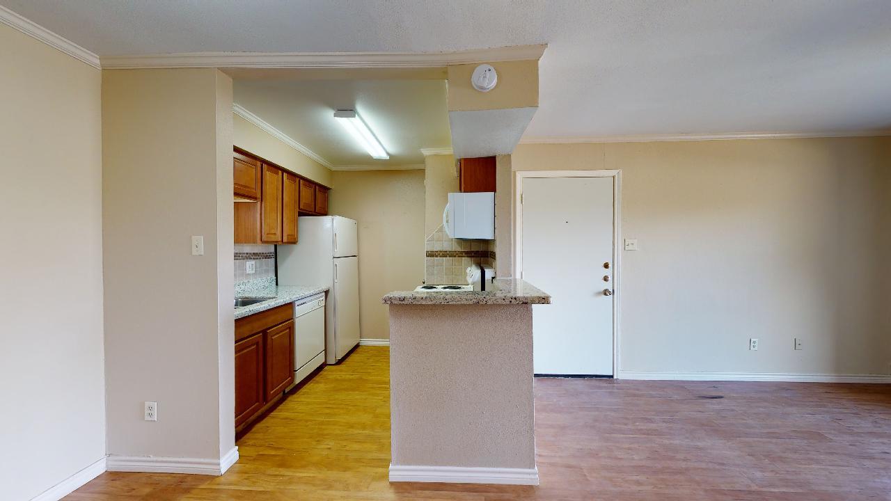 904 University Oaks #001 property image