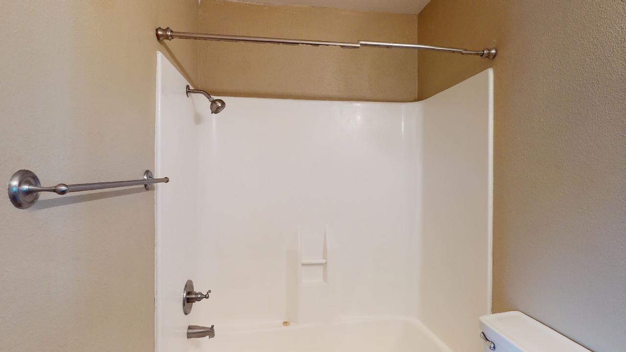 904 University Oaks #001 property image