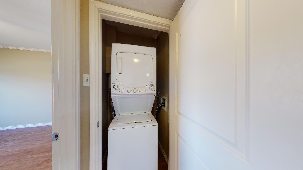 904 University Oaks #001 property image