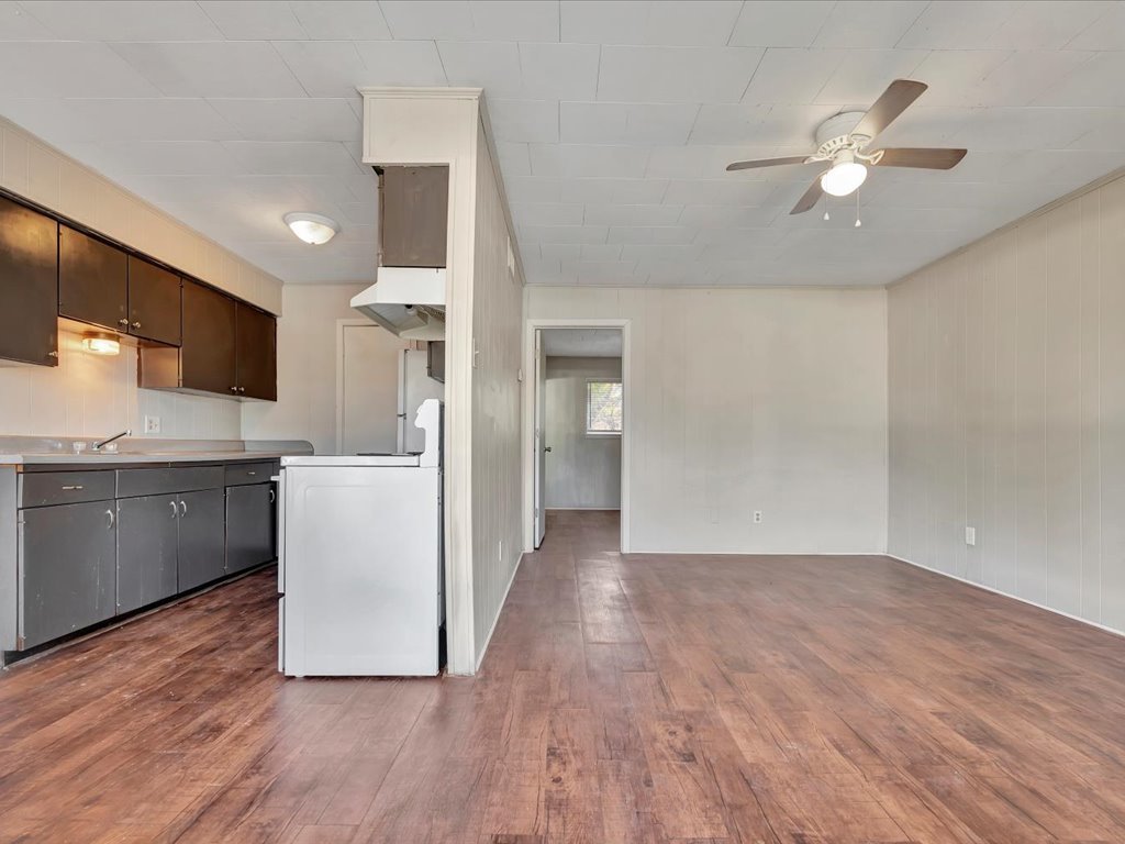 MOVE IN TODAY! SECURITY DEPOSIT SPECIAL! property image