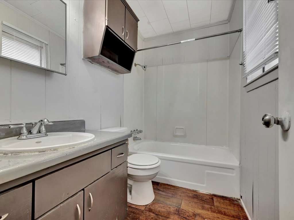 MOVE IN TODAY! SECURITY DEPOSIT SPECIAL! property image