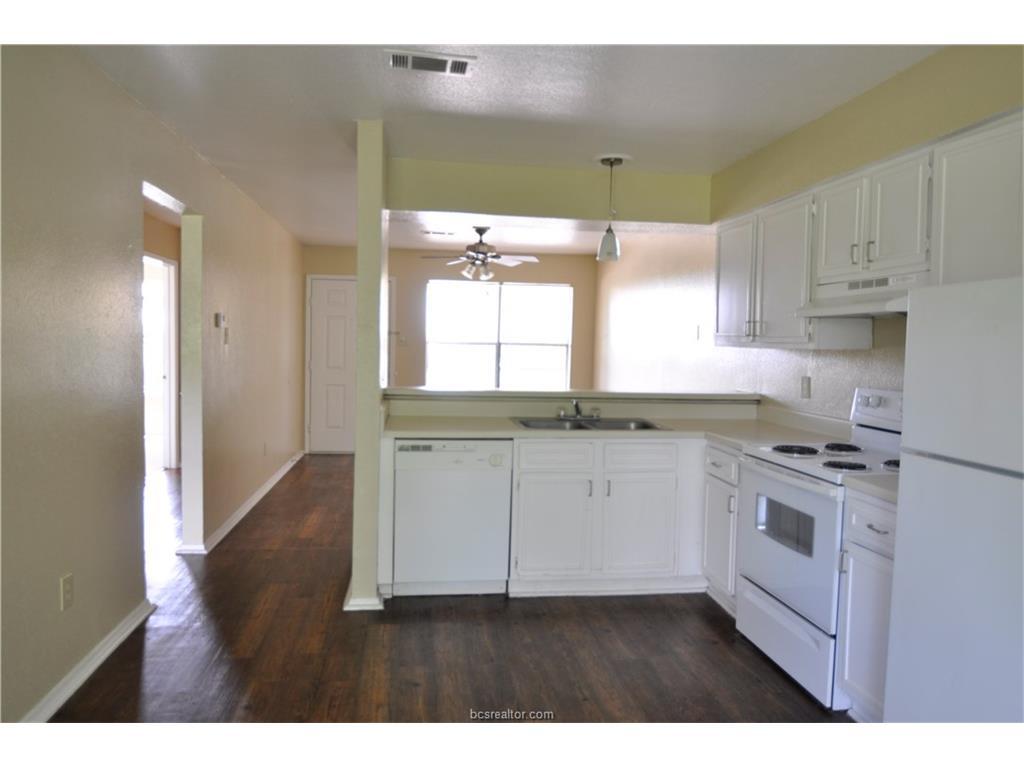 303 Manuel Unit B property image