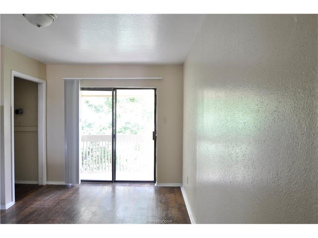 303 Manuel Unit B property image