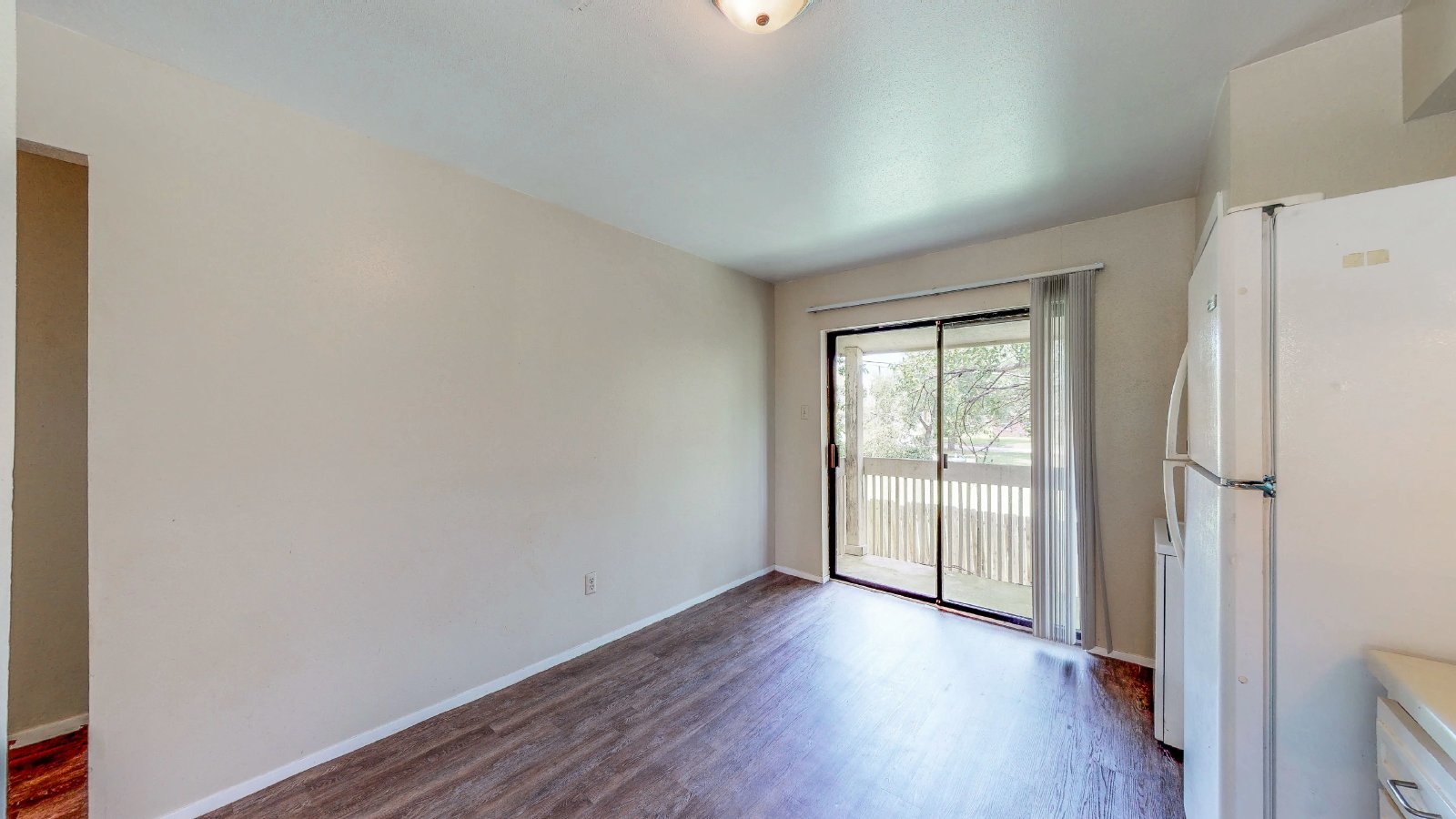 303 Manuel Unit C property image