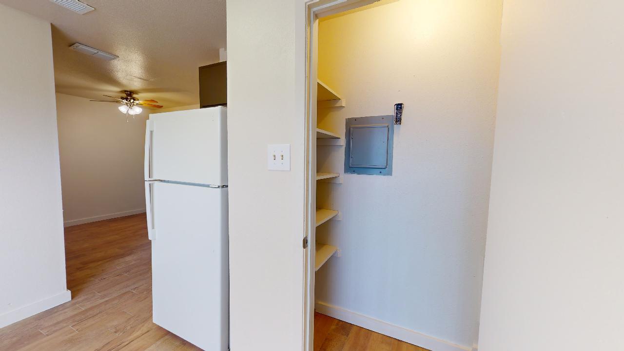 725 Peppertree Dr Apt 13 property image