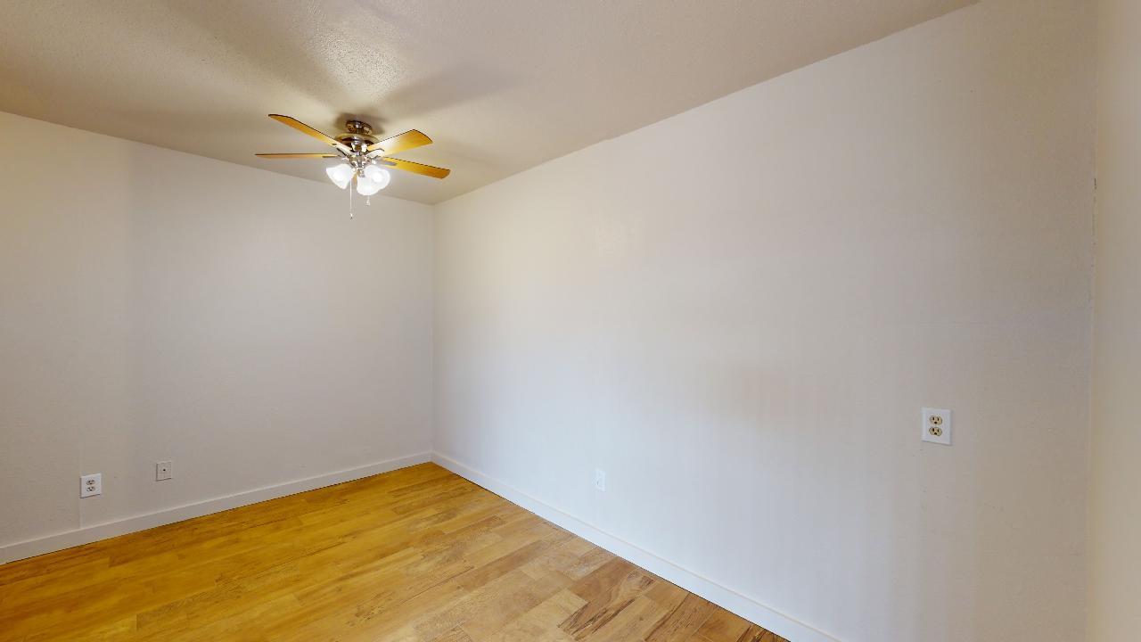 725 Peppertree Dr Apt 13 property image