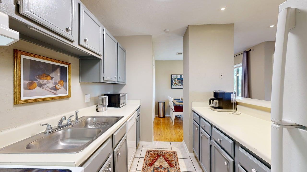 1901 Holleman Bldg D #412 property image