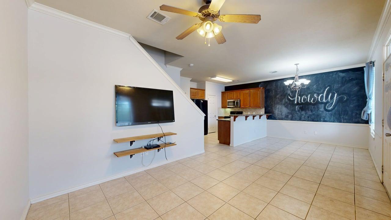 332Forest Loop property image
