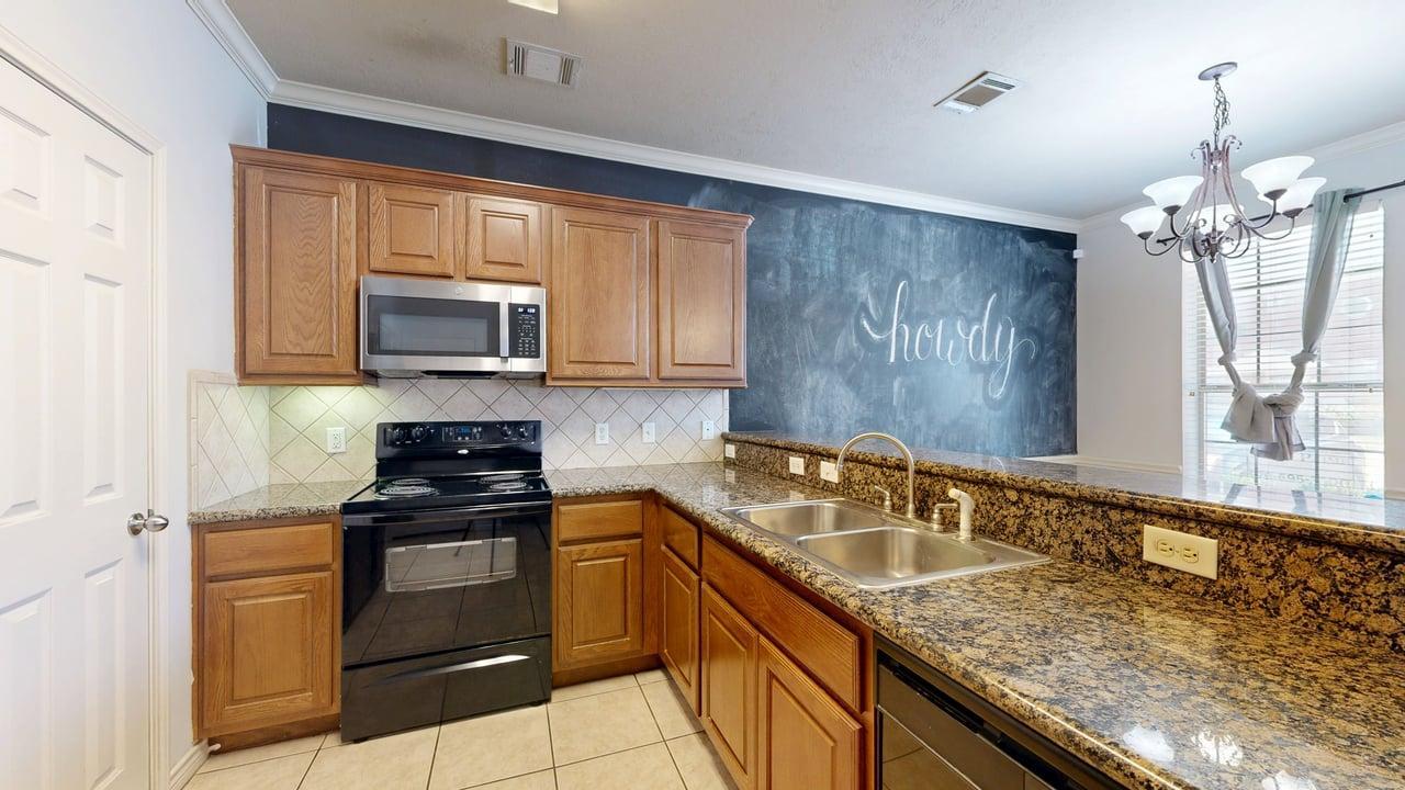 332Forest Loop property image