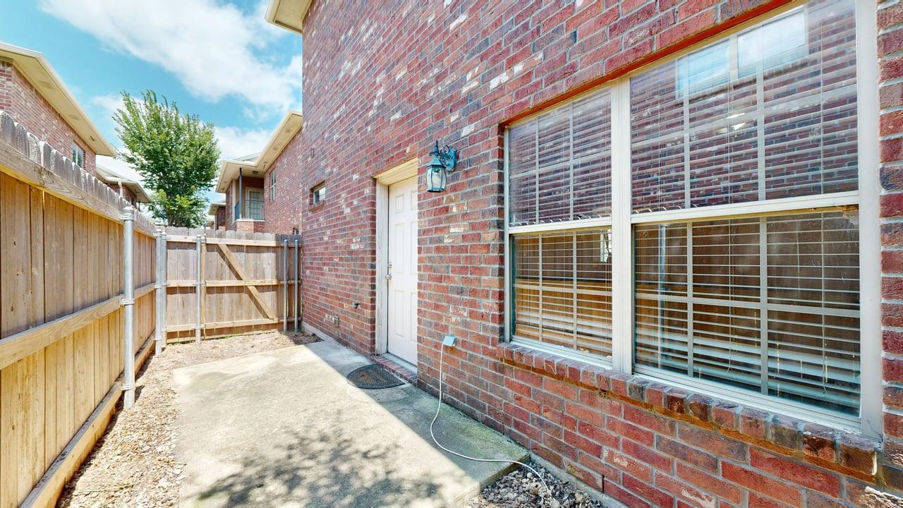 332Forest Loop property image