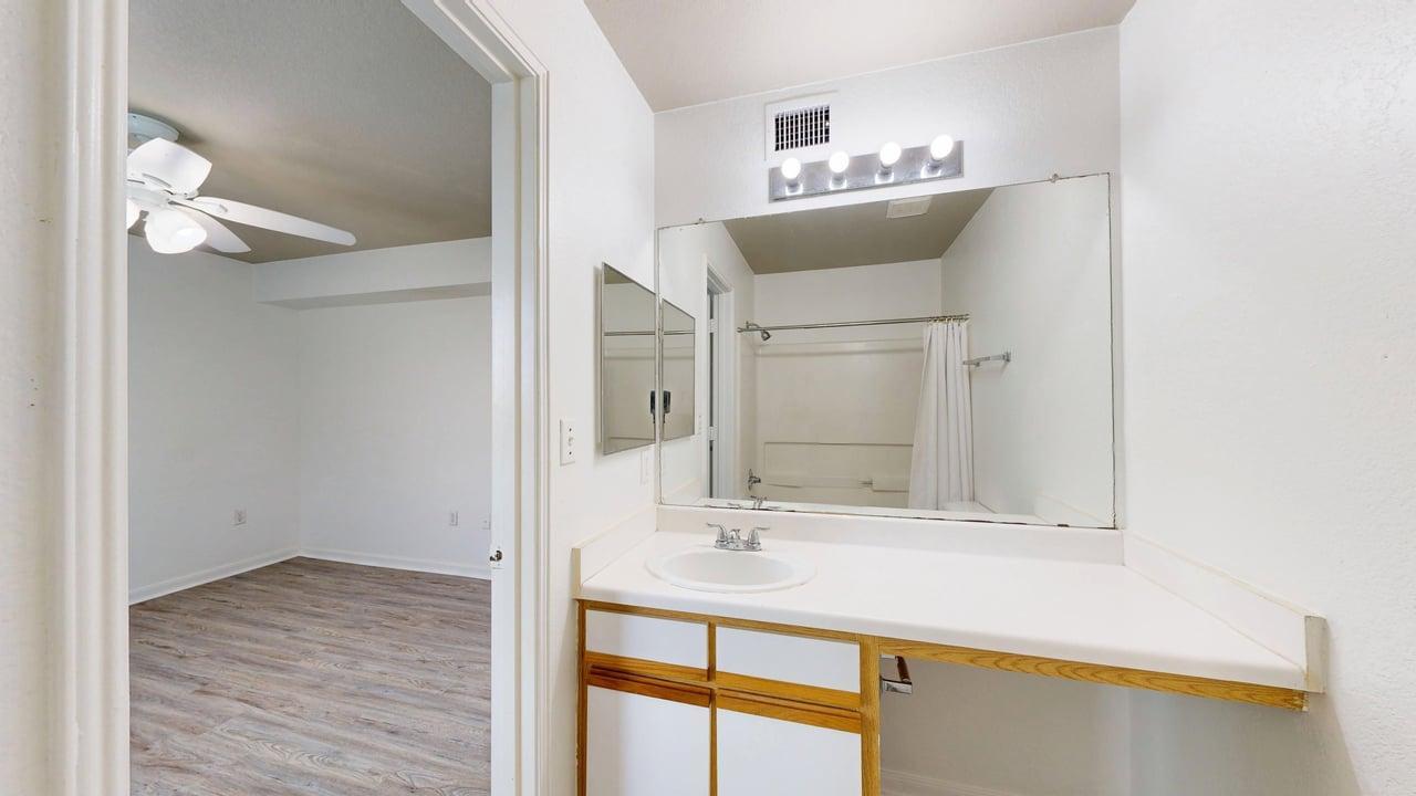 515 SW Parkway 304 property image
