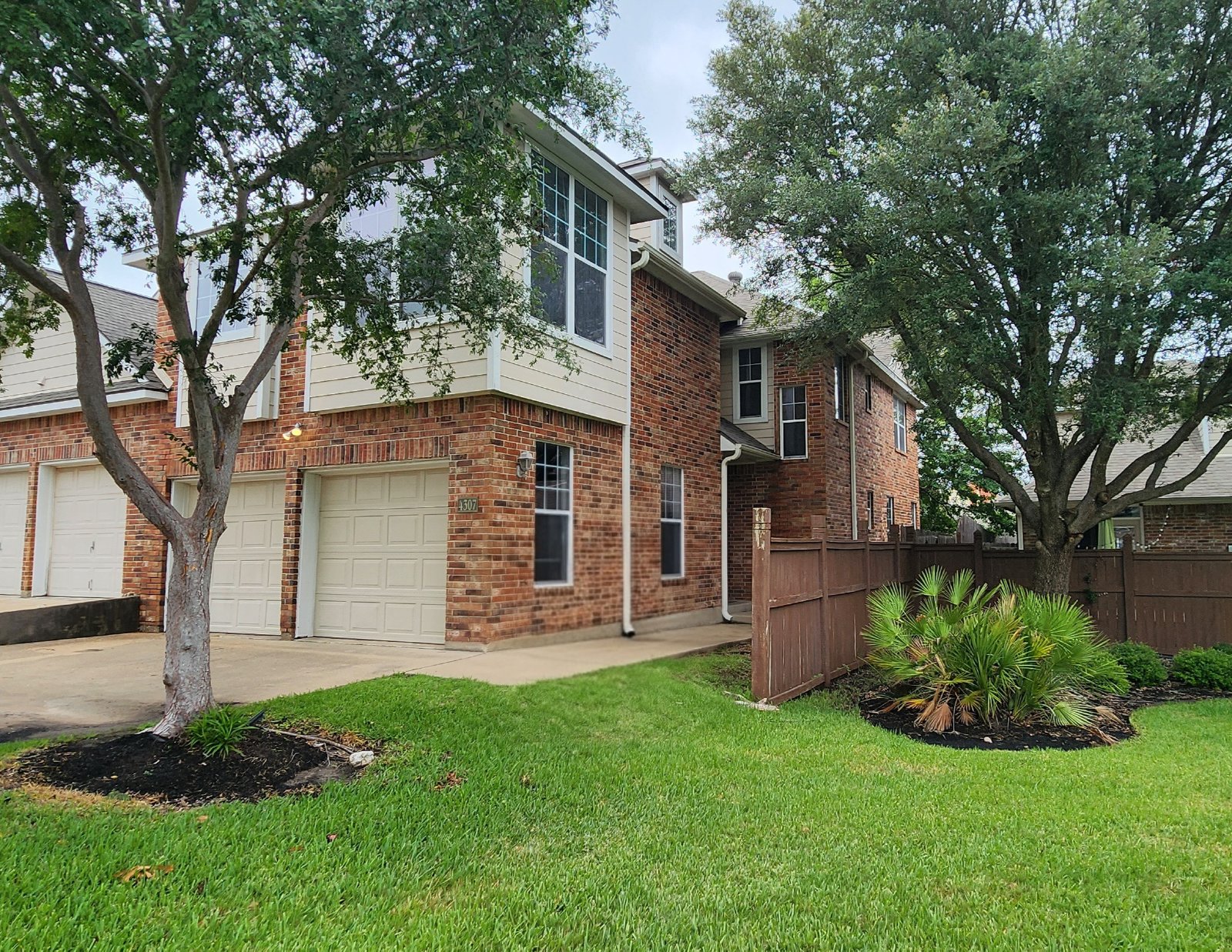 4307 Spring Hill Dr. property image