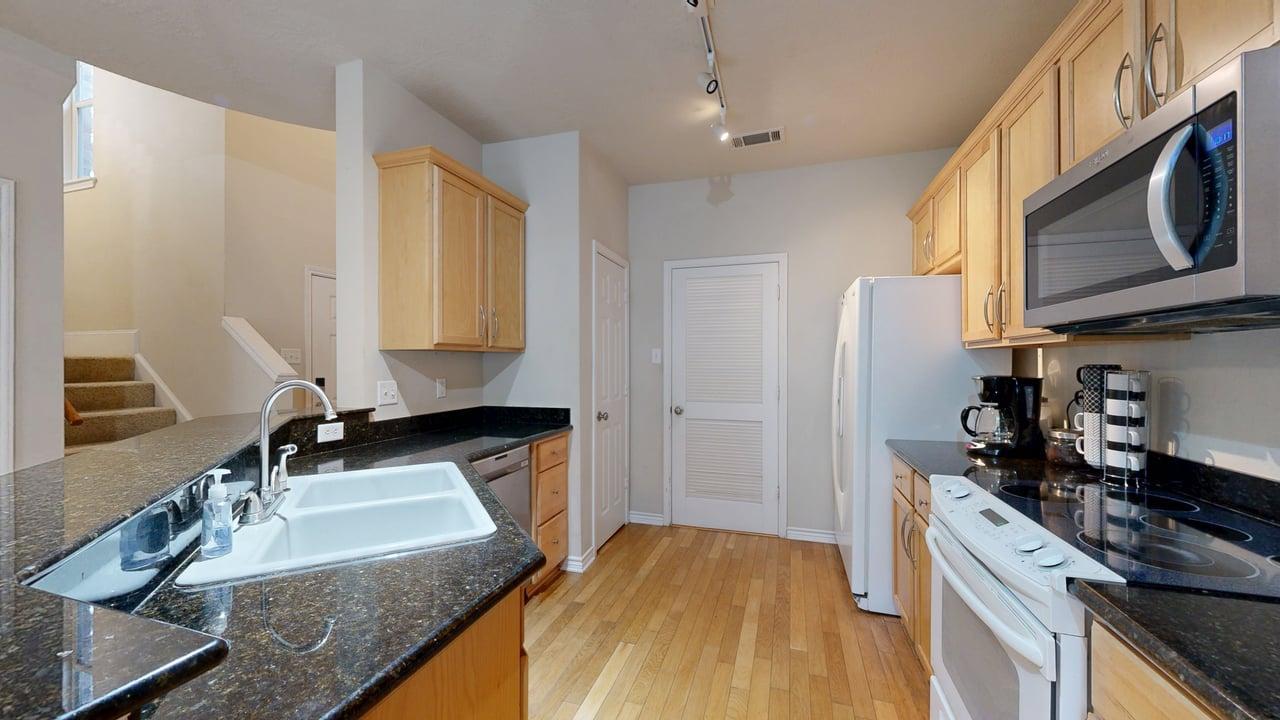 4307 Spring Hill Dr. property image