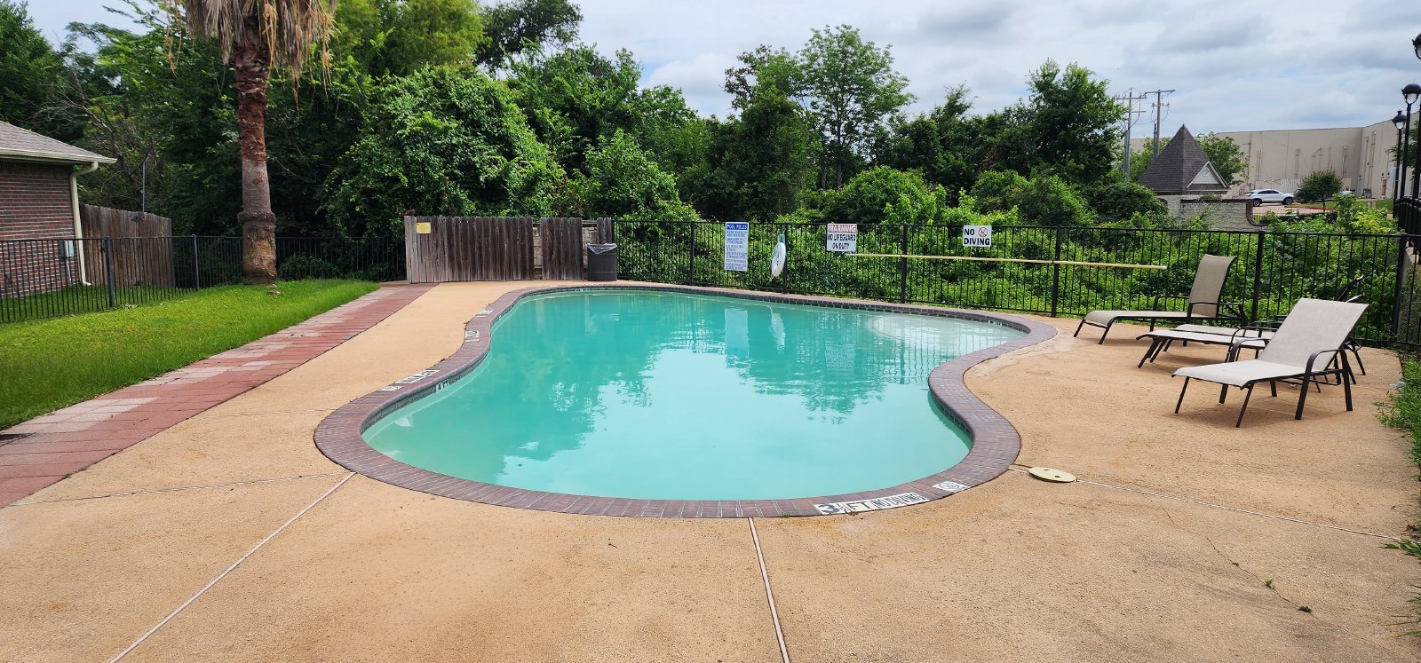 141 Forest Dr. property image