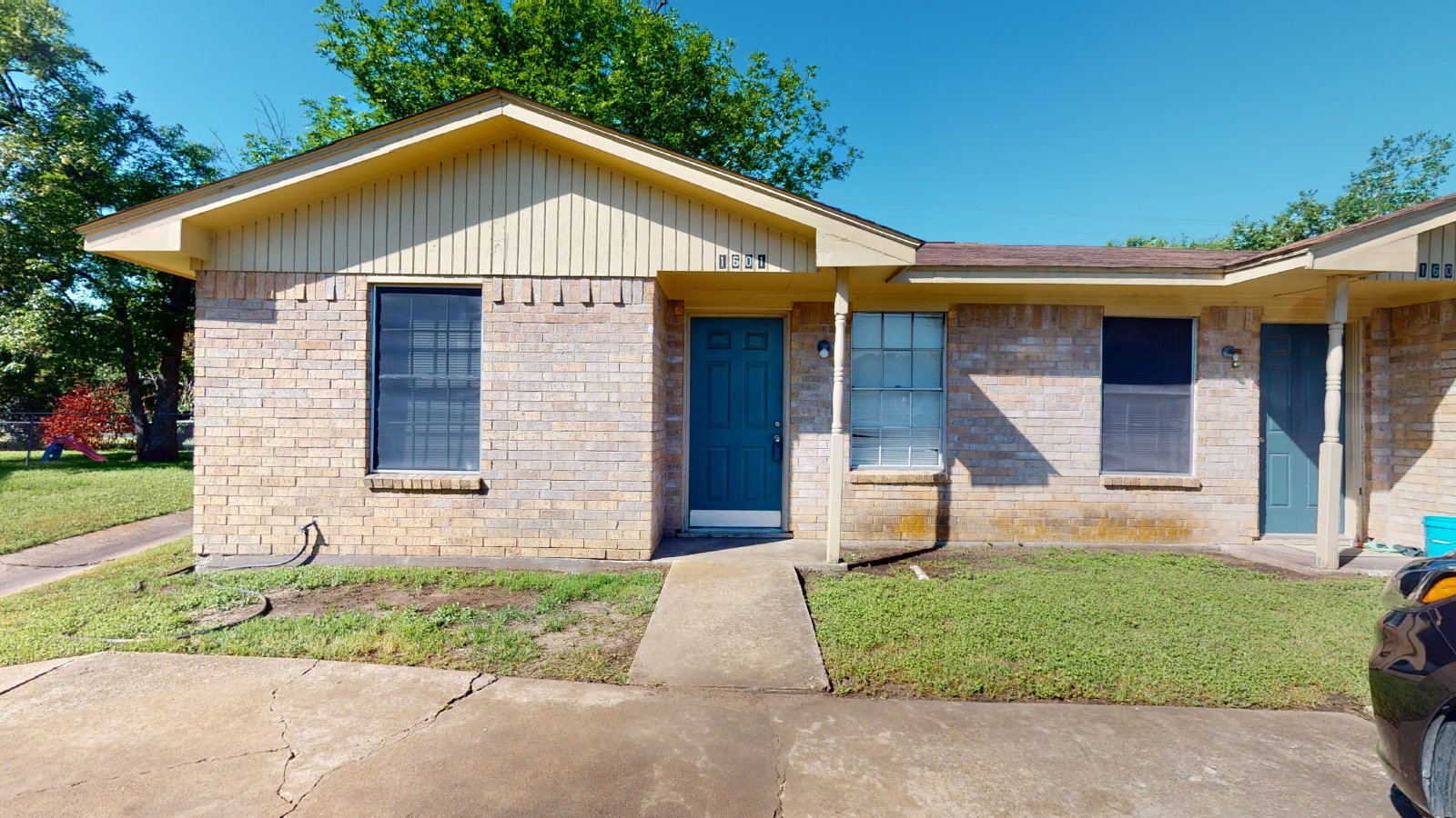 1601 Cloverdale property image