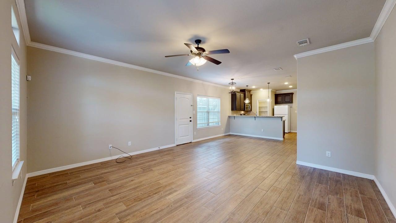 124B Richards St. property image