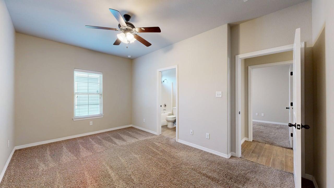 124B Richards St. property image