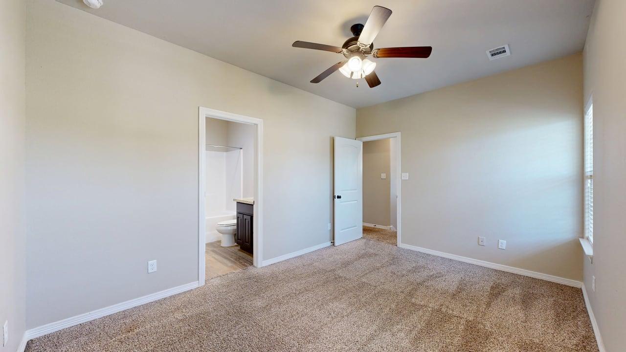 124B Richards St. property image