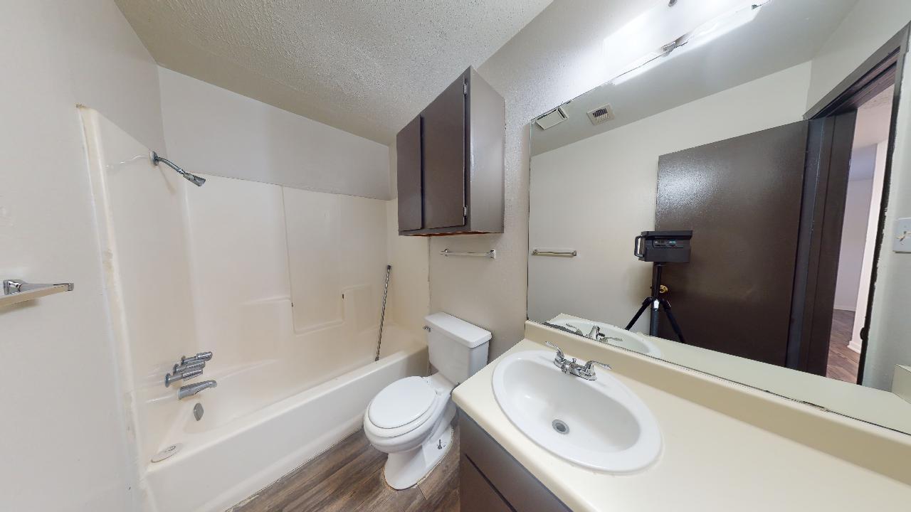 725 Peppertree Dr Apt 15 property image