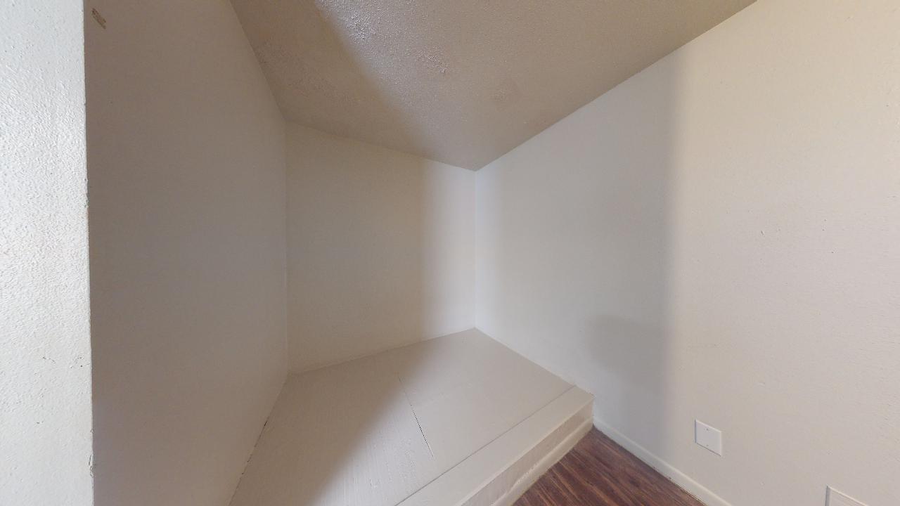 725 Peppertree Dr Apt 15 property image