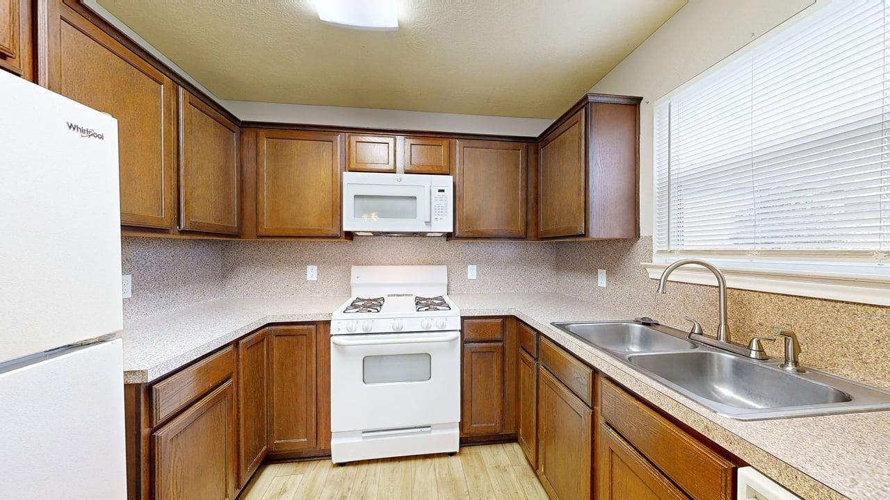 502 Nelson property image