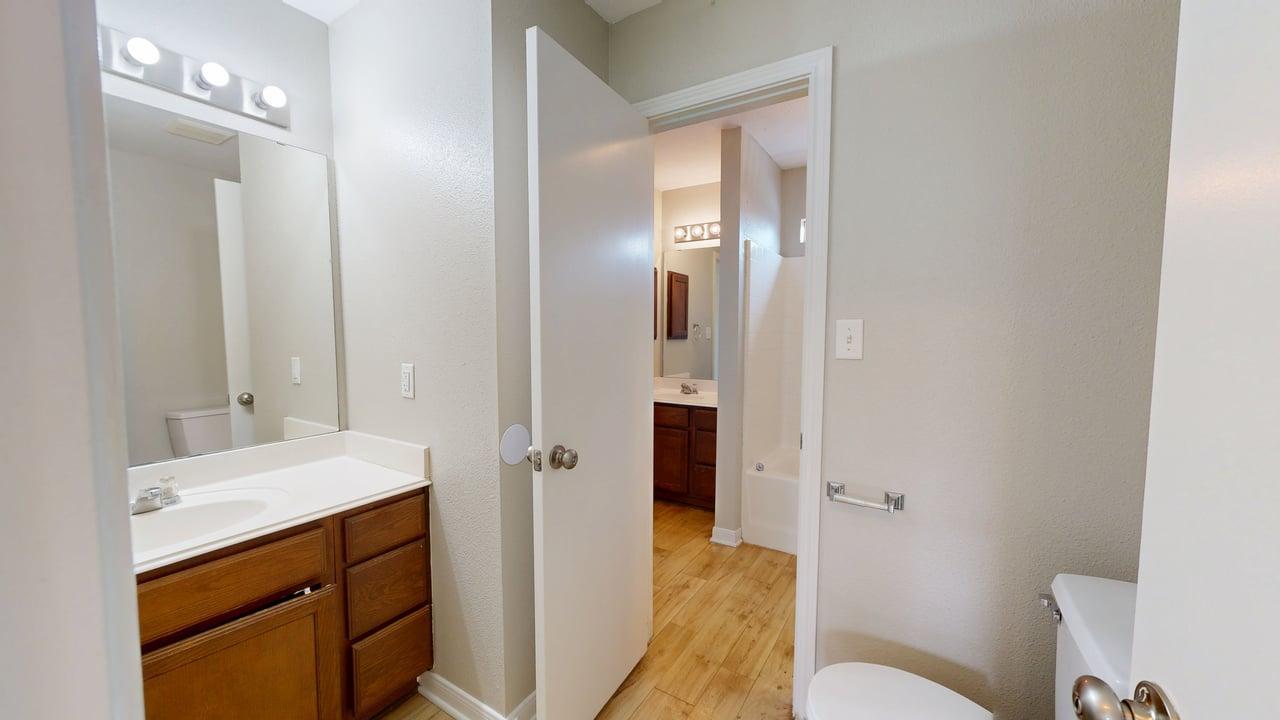 502 Nelson property image