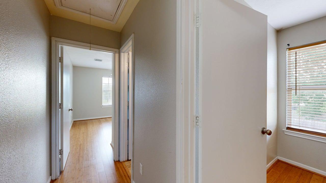 502 Nelson property image