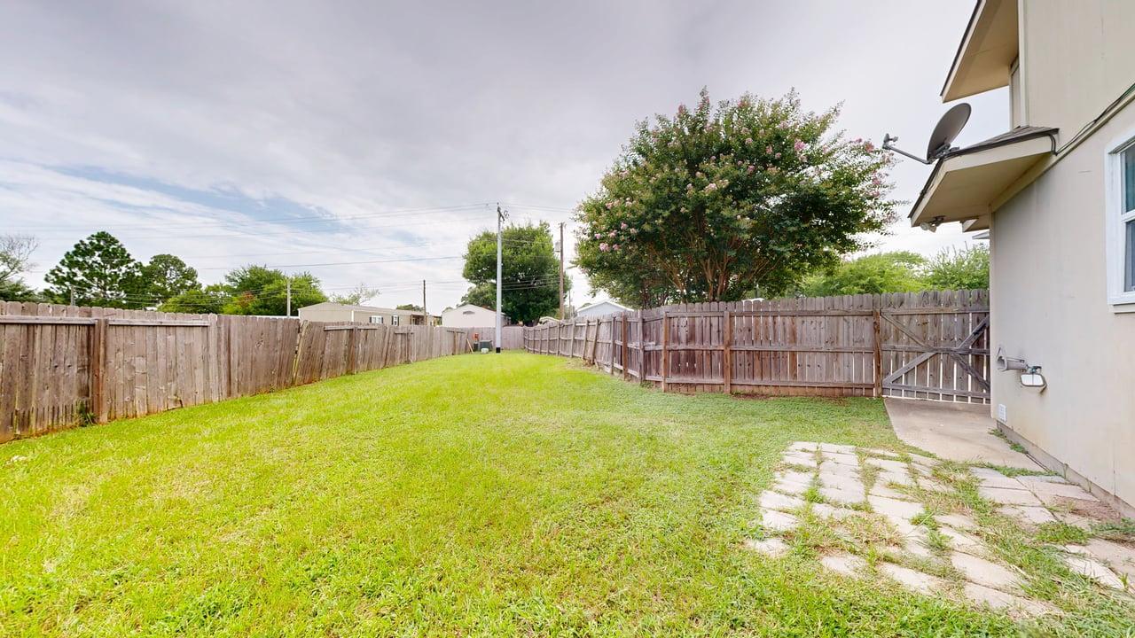 502 Nelson property image